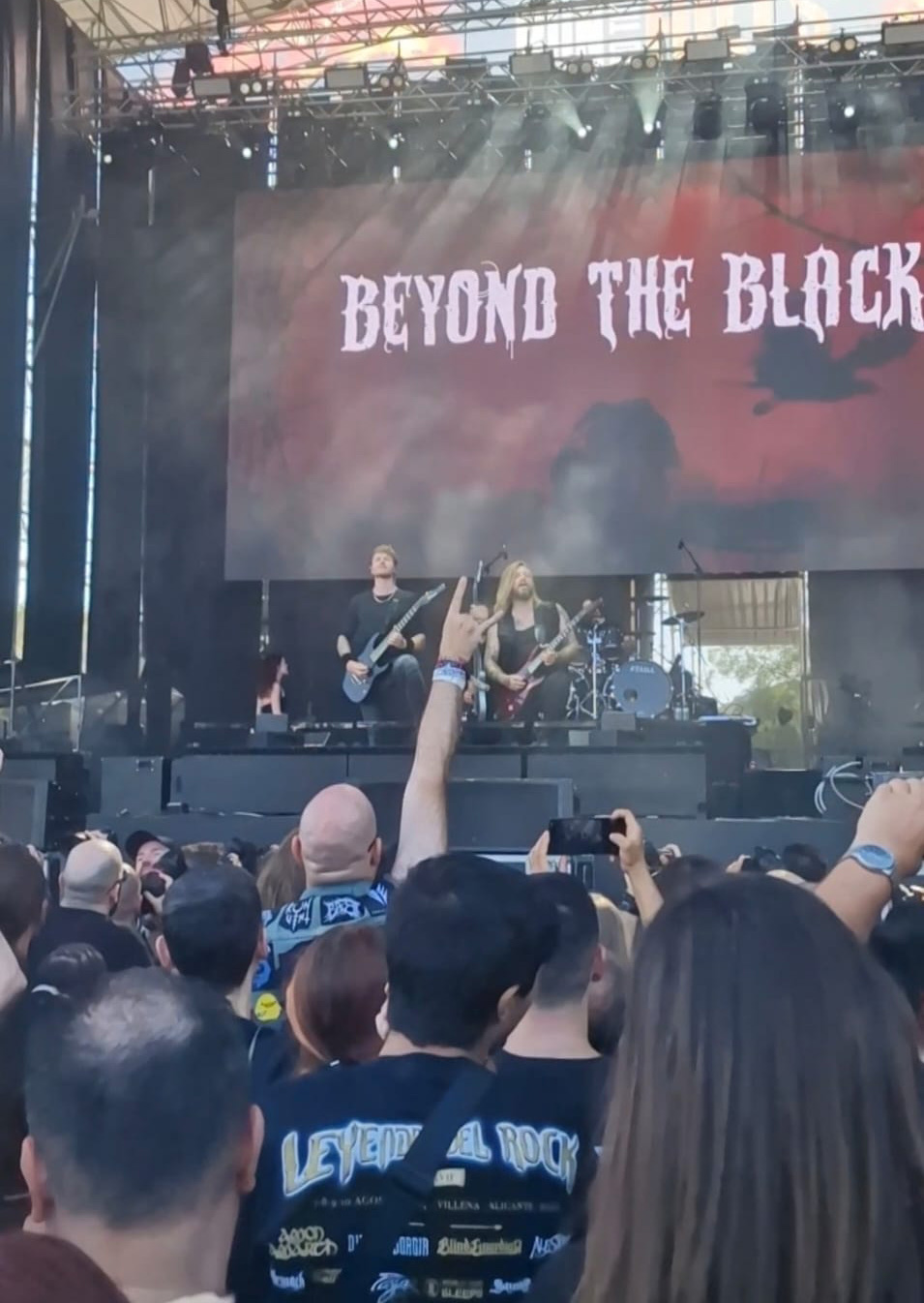 beyond-the-black-leyendas-del-rock